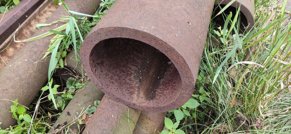 Rury stalowe o średnicach 950, 270, 220, 169, 100mm