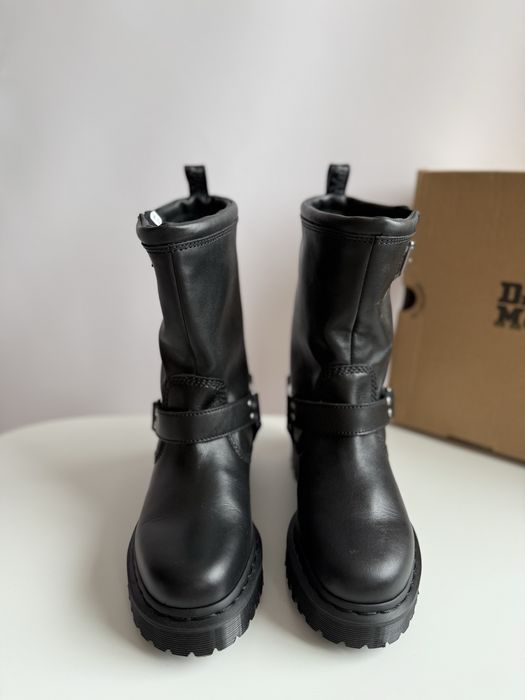 Черевики Dr Martens Anistone Hi 38p