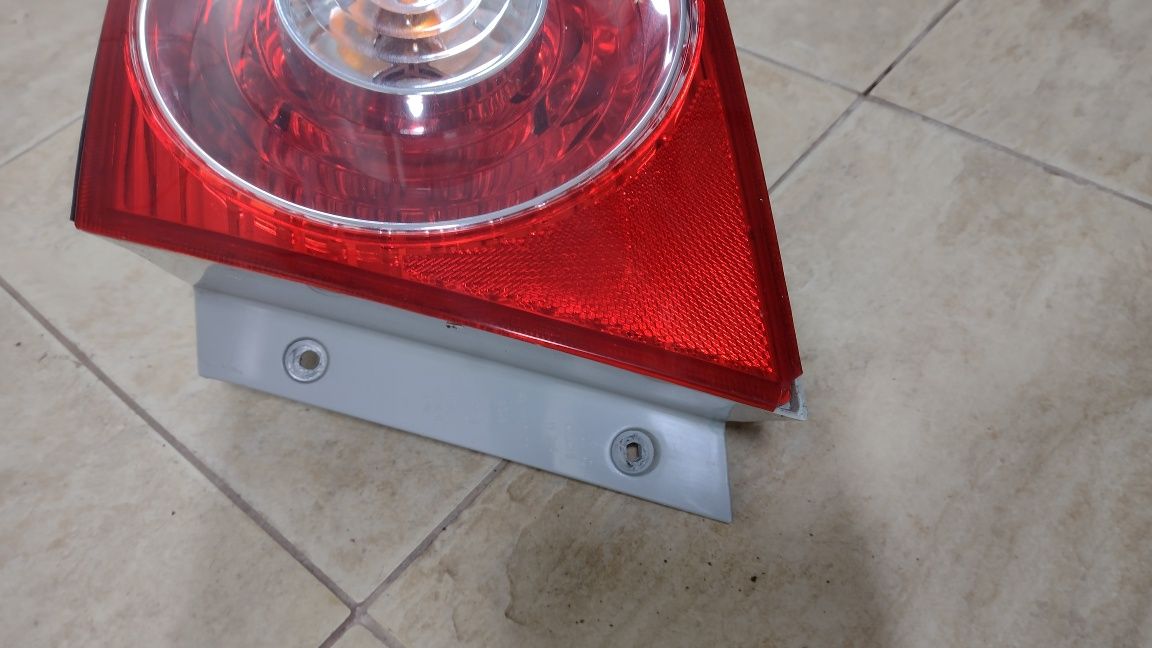 Chevrolet epica lampa prawy tył wysyłka OLX sedan