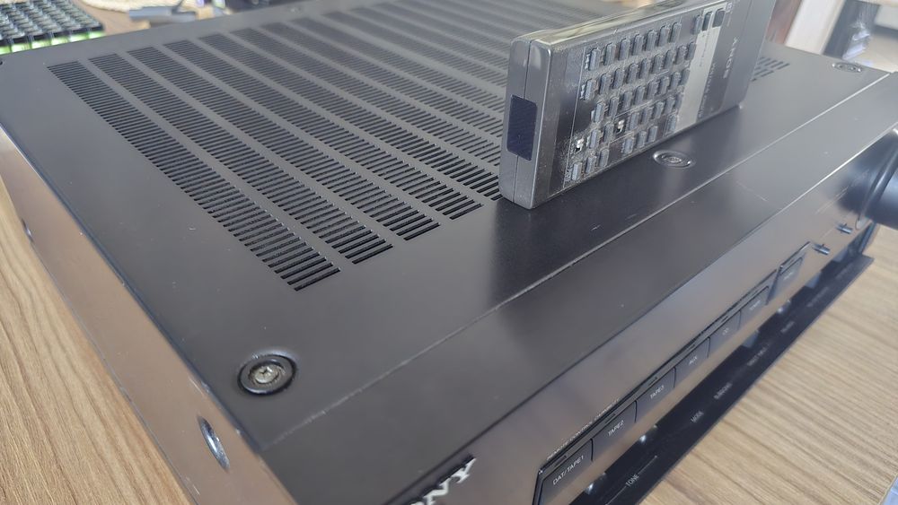 Wzmacnia Sony F707ES