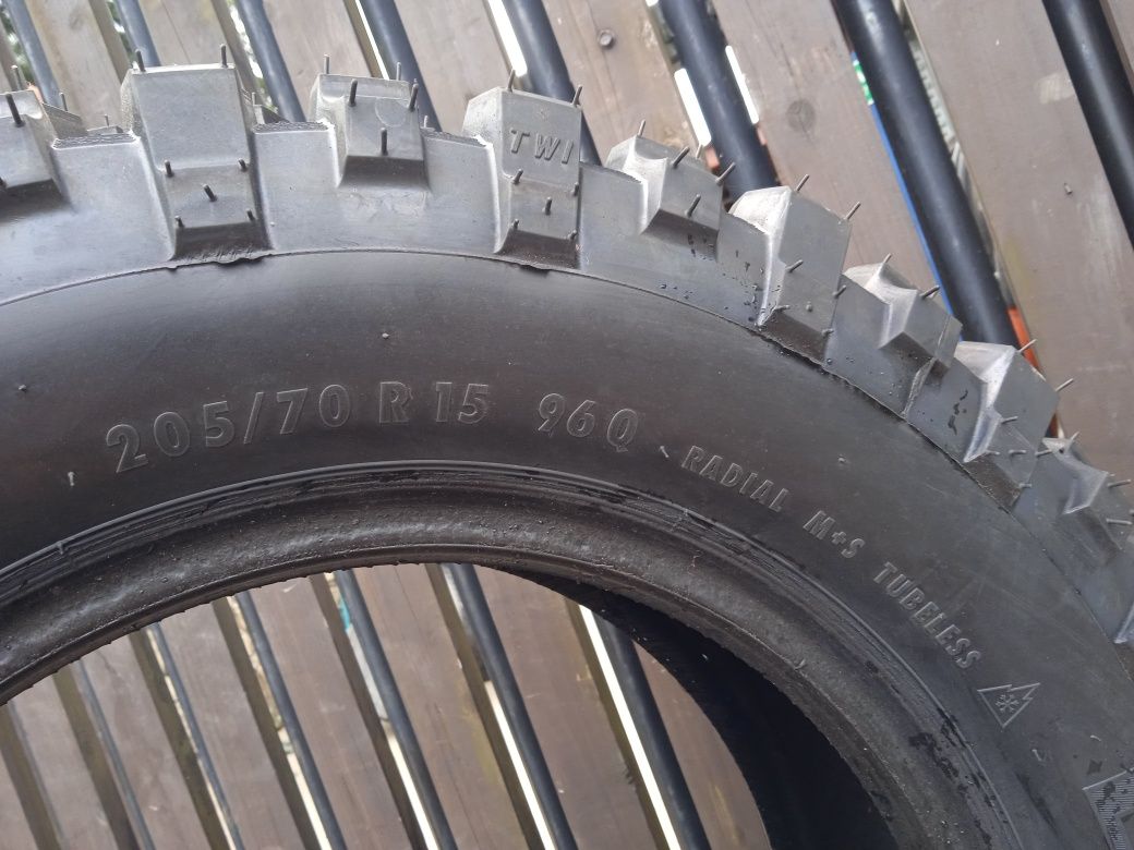 Opony Terenowe 205/70R15 Bieżnikowane M/T 4x4 Jasło
