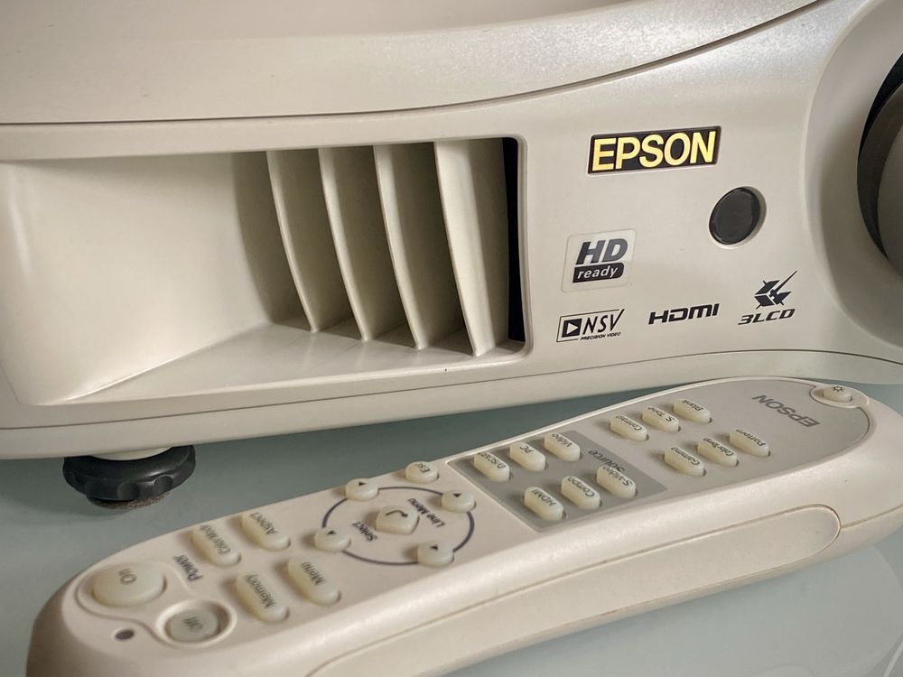 Epson EMP-TW520 Projektor Rzutnik HD Ready 3LCD W Pelni Sprawny