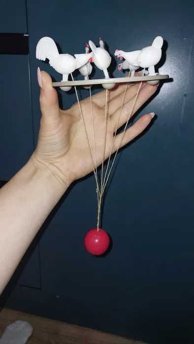 Игрушка ссср винтаж клюющие курочки