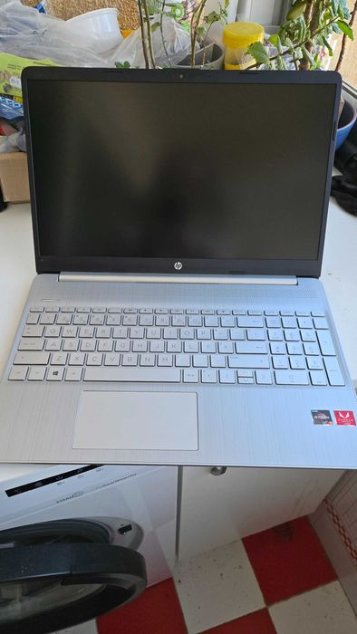 PC portátil HP mod. 15s-eq0 - 16Gb Ram - 500Gb disco SSD  W11