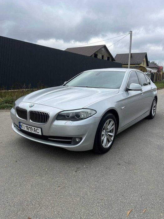 Продам BMW F10 520d