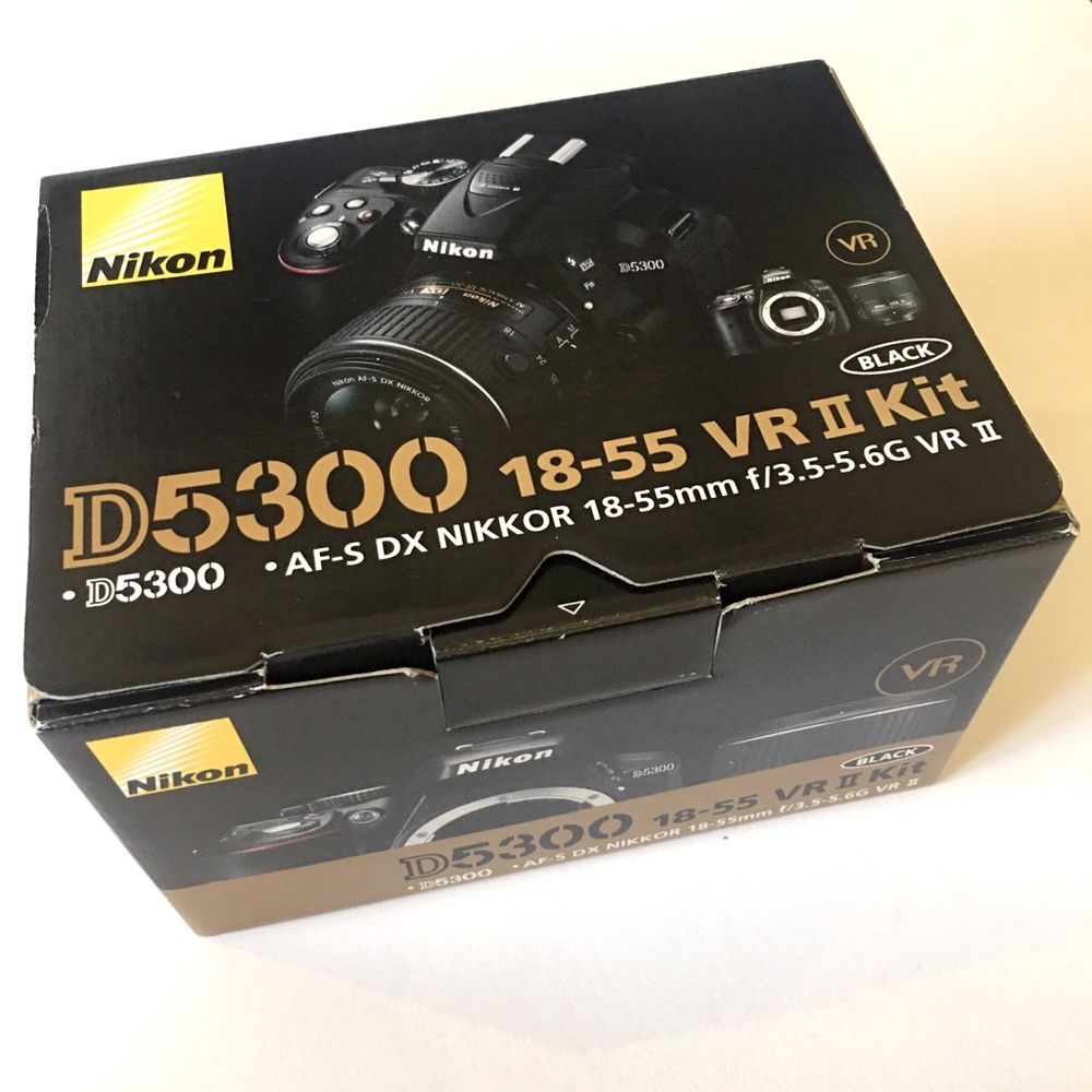NIKON D5300 + AF-S Dx 18-55 VR + bolsa