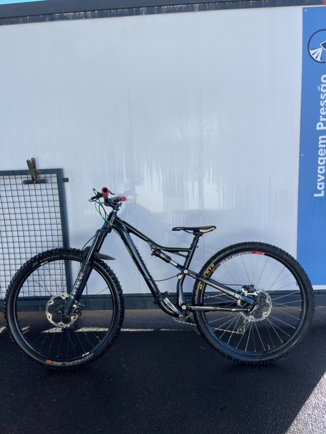 Vendo bike specealized para despachar rd 29 M