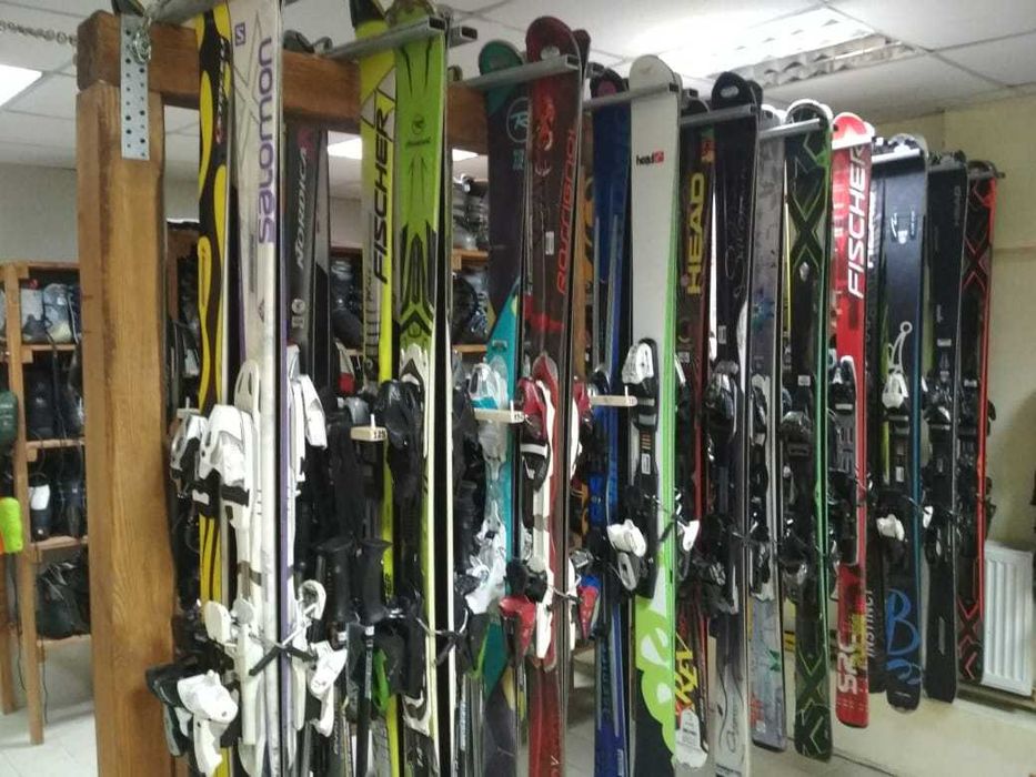 Прокат лиж та сноубордів! Аренда лыж, сноубордов, ботинок, костюмов!