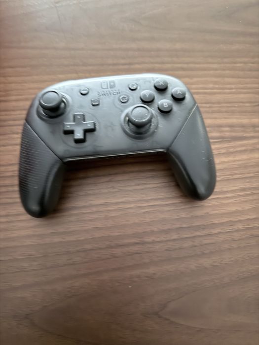 Nintendo Switch Oled com 2 comandos e microSD