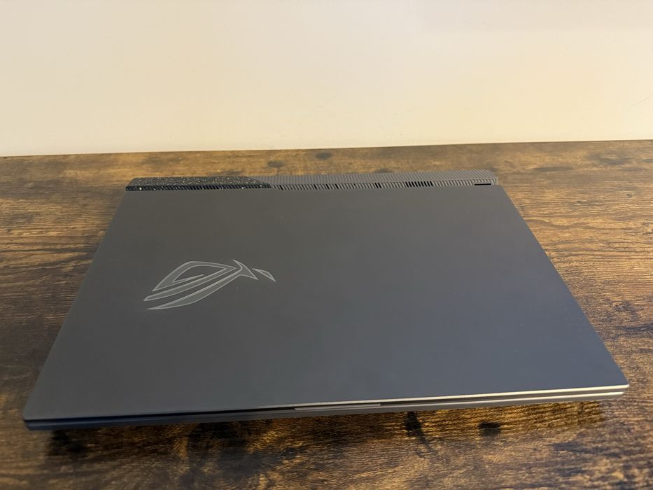 Laptop Asus Rog Strix g15rm G15 R7-6800H/16GB/1TB/W11 RTX3060, 165Hz