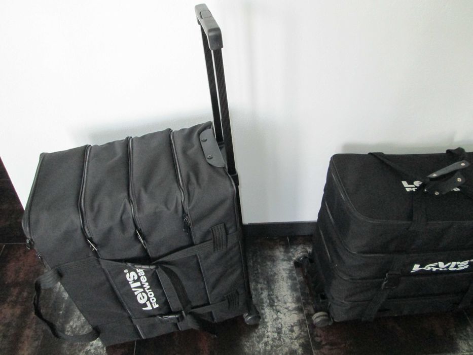 фрмові валізи LEVIS footwear 2 шт