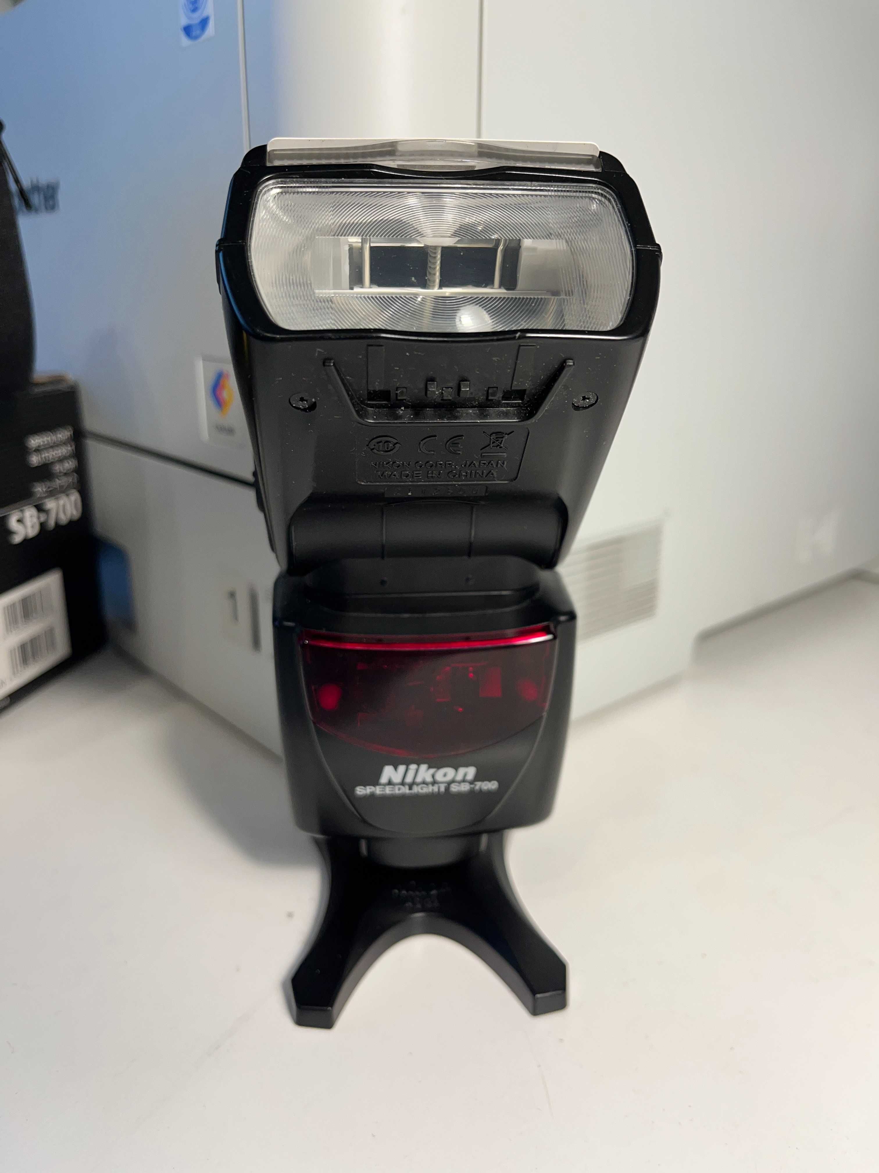Nikon SB-700  lampa błyskowa