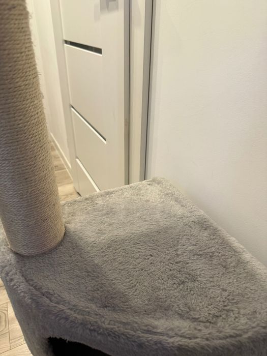 Stylowy drapak dla kota – zabawa, relaks i drapanie w jednym!