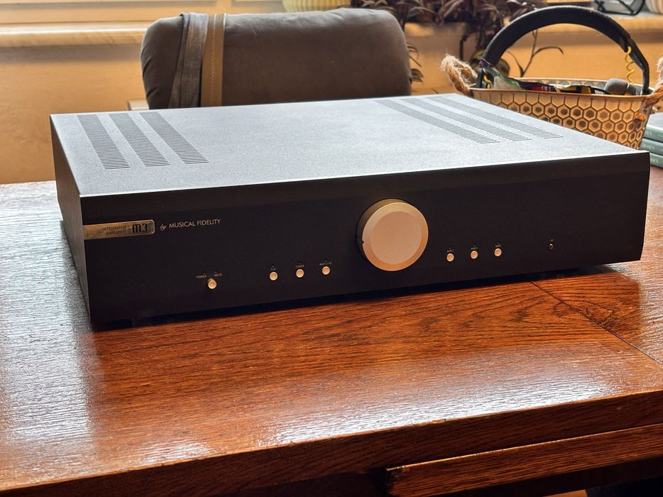 Musical Fidelity M3i + pilot stan BDB!