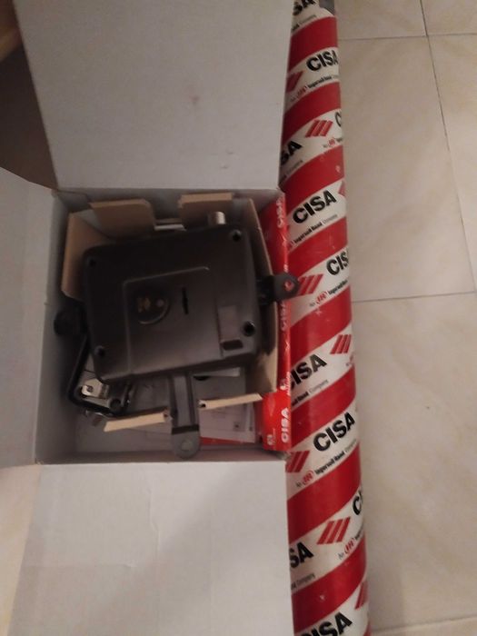 Fechadura  Cisa direta 4 tranças   75  EUR