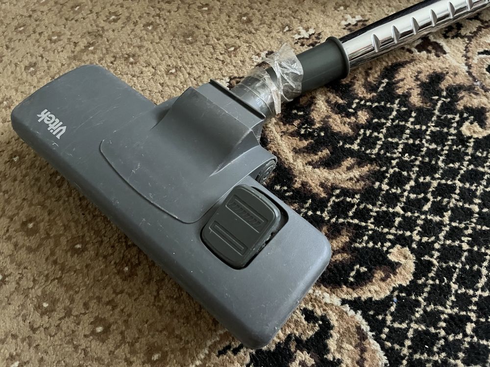 Пилосос Vitek VT-1812 Eagle