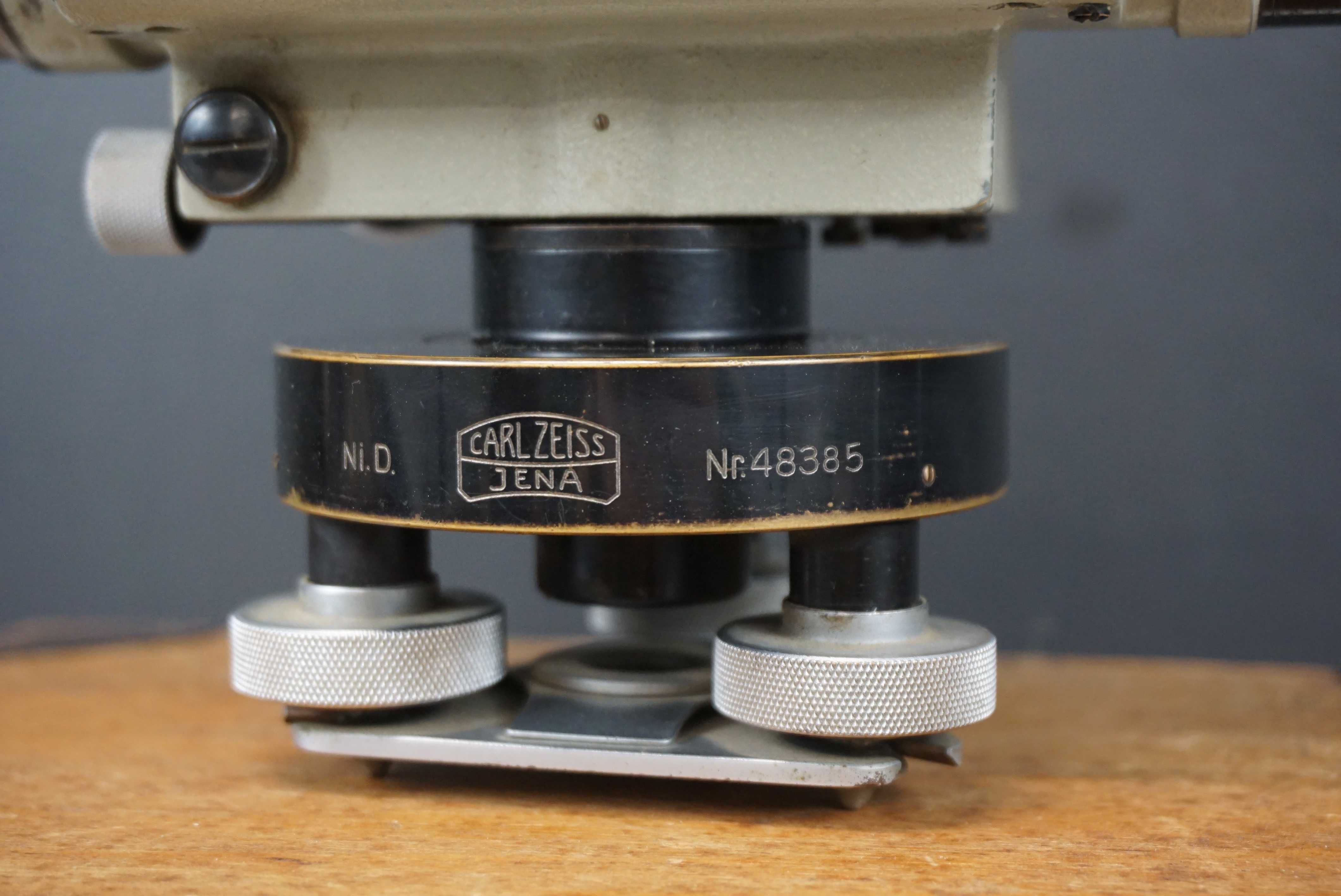 Zabytkowy niwelator Carl Zeiss Jena Ni. D. skrzynka zestaw stary