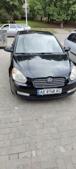 Hyundai Accent  1.6 AT