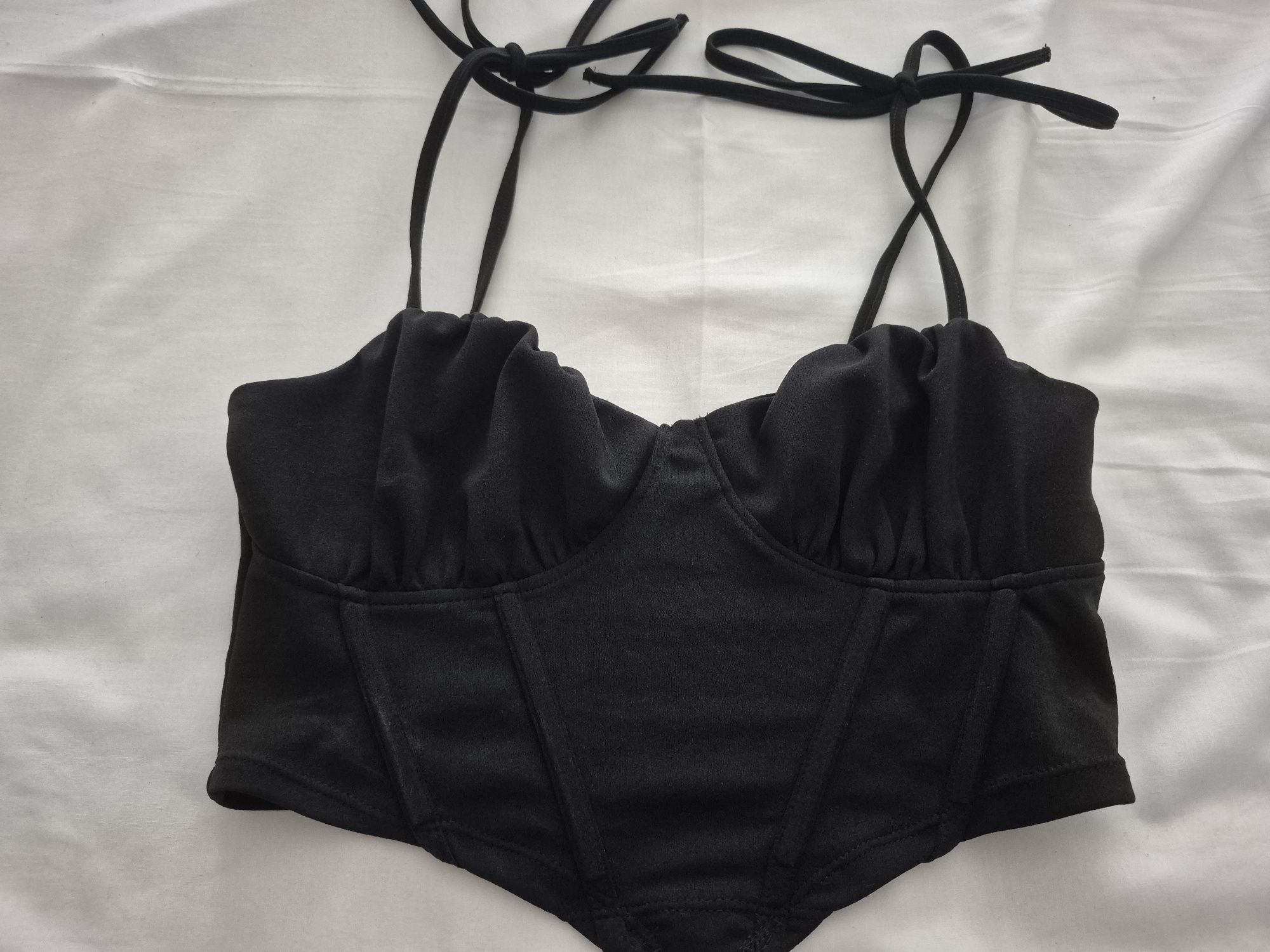 Top curto preto novo