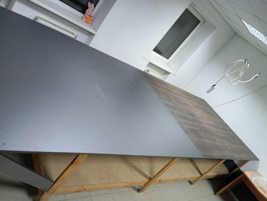 Стол,раскройный и стеллажи