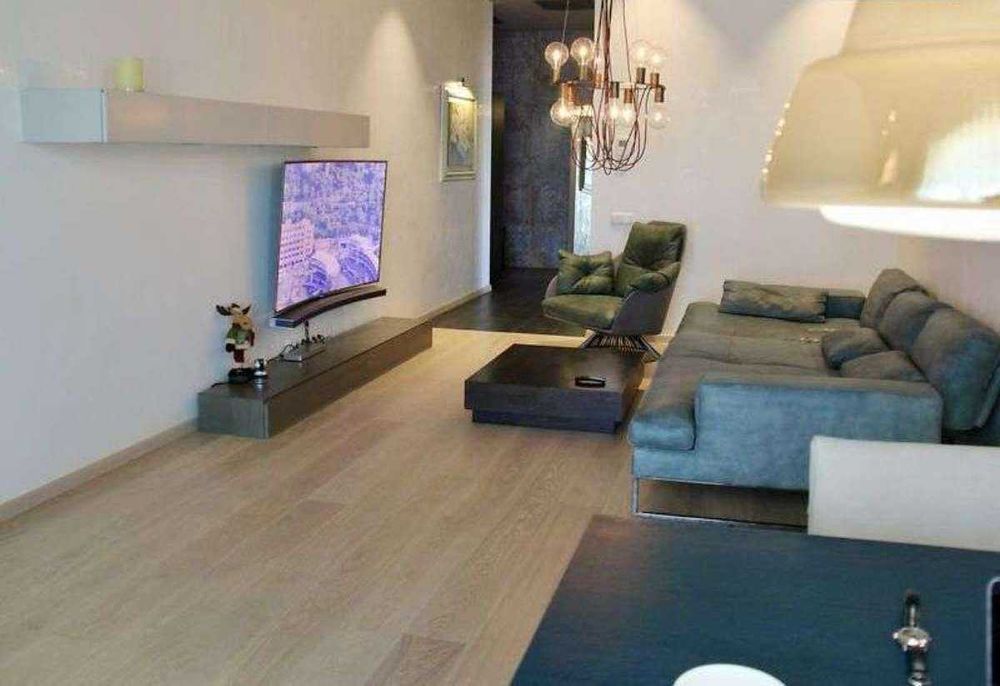 БЕЗ % 3К Печерськ вул.Новоселецька,10 Центр