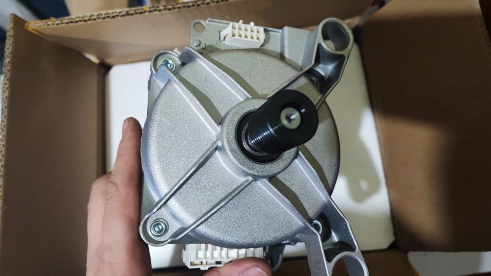 Мотор для стиральной машины Samsung DC81-01837A