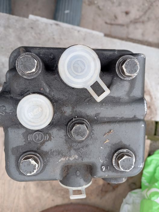 Продам компрессор