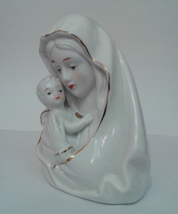 Фарфоровая статуэтка «Мать с младенцем» Германия
