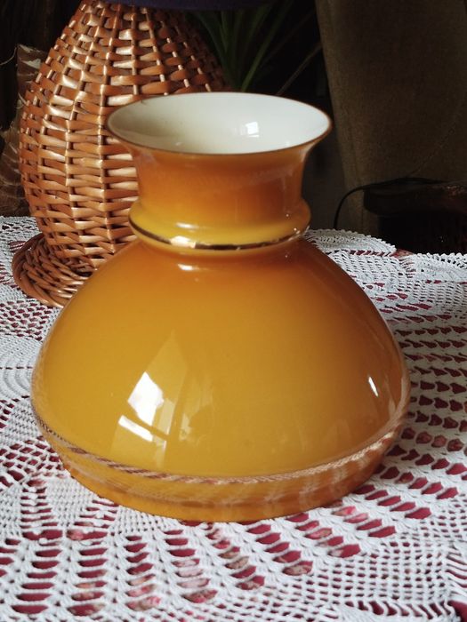 Klosz do lampy naftowej stary miodowy