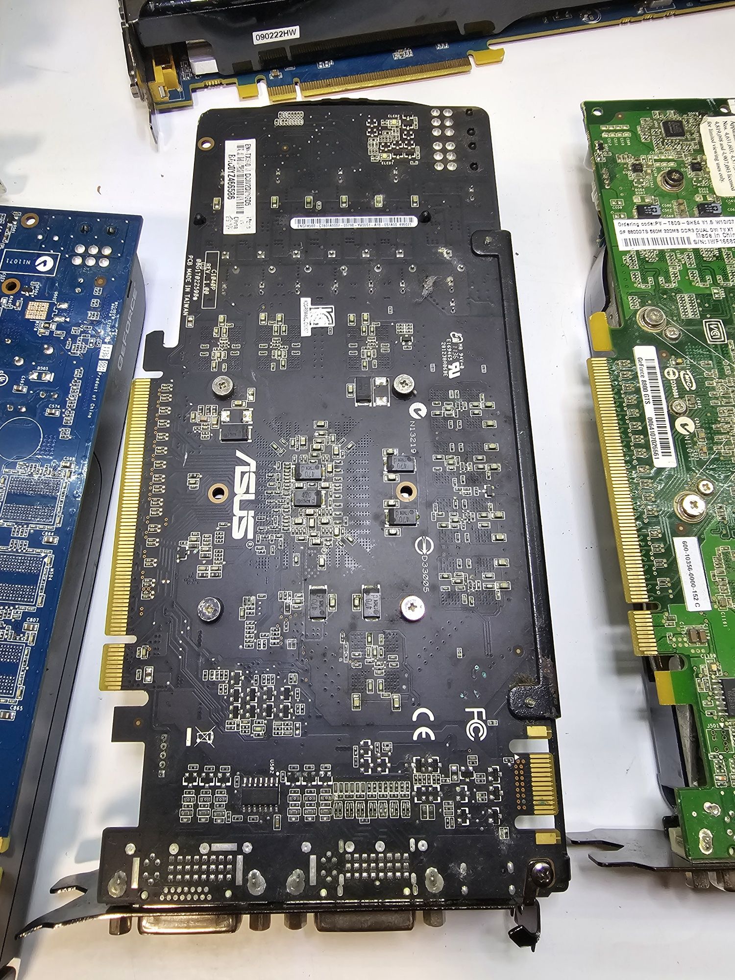Лот 7 відеокарти Radeon Asus Nvidia та інші