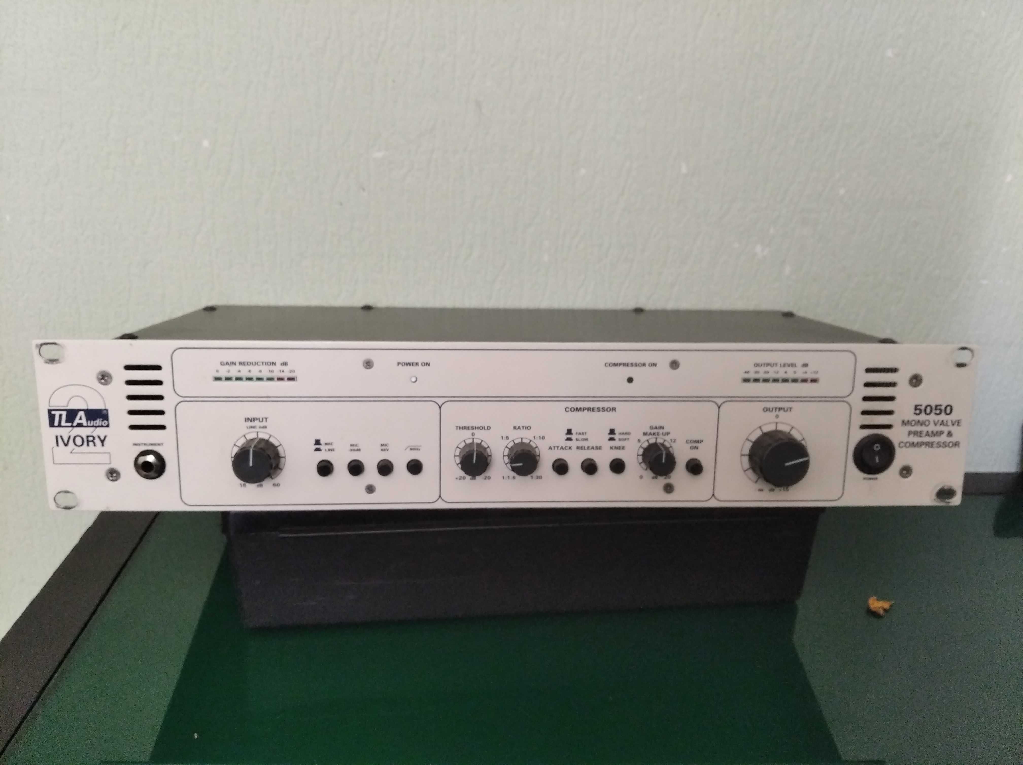 Преамп  TL AUDIO 5050 IVORY 2