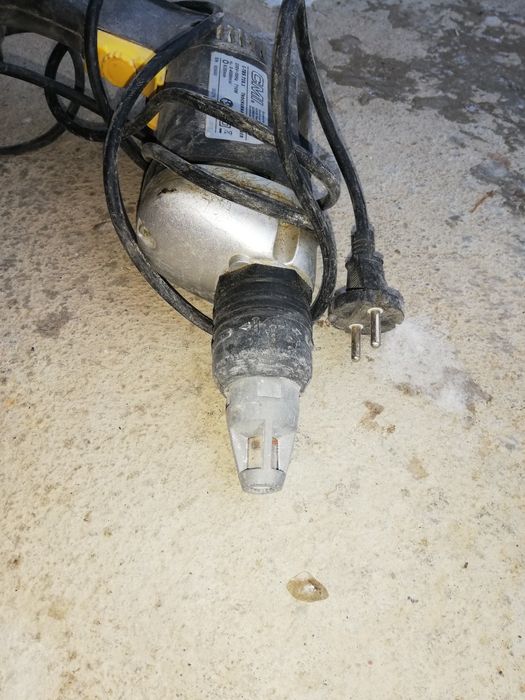 Шуруповерт до гіпсокартону