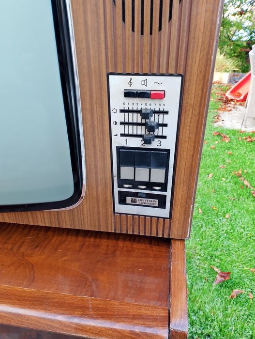 Stary telewizor UNITRA Neptun 624