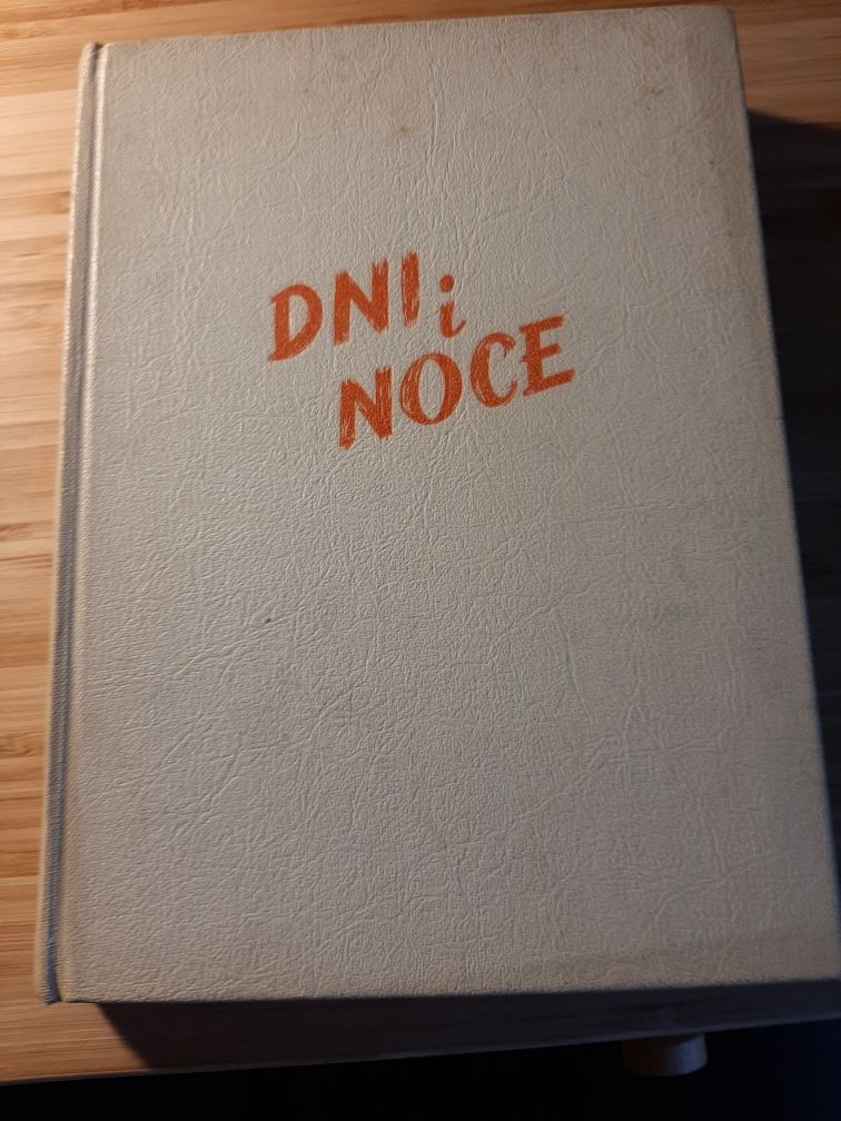 "Dni i noce " - Konstantego Simonowa