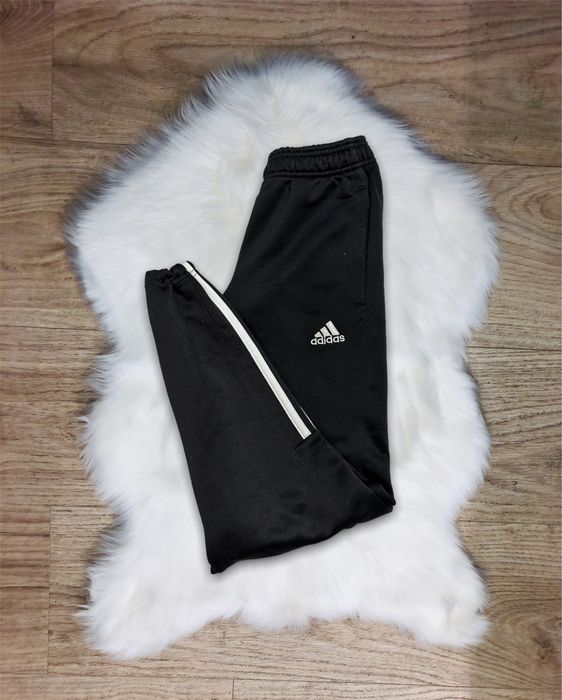 Spodnie dresy Adidas rozmiar 11 12 lat 152 cm czarne