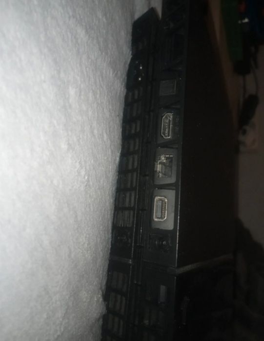 Ps4 fat + okablowanie + pad + kabel hdmi