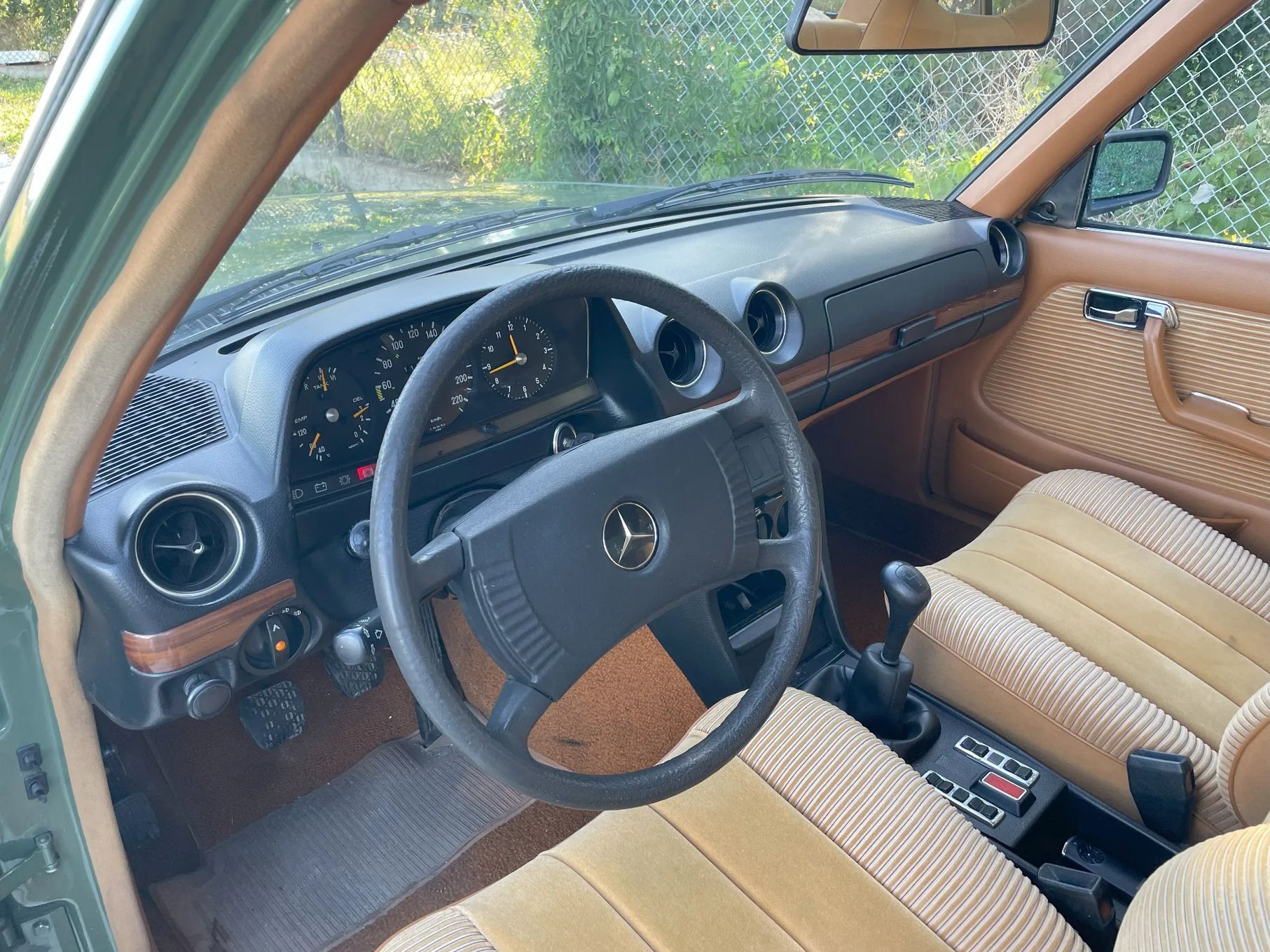 Mercedes-Benz W123 Mercedes Benz W123