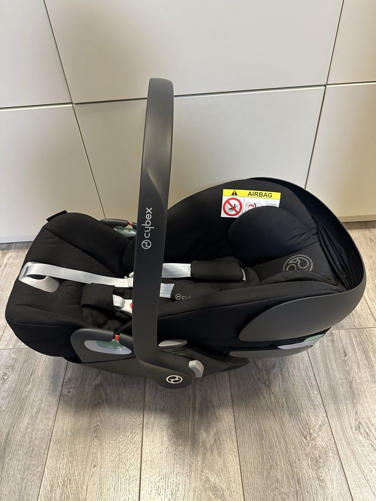 Продам автокрісло Cybex