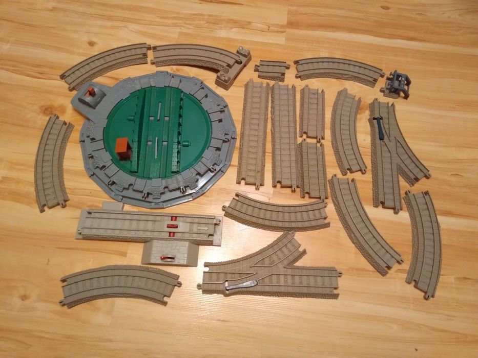 Zestaw torów,  zwrotnice Tomek I przyjaciele