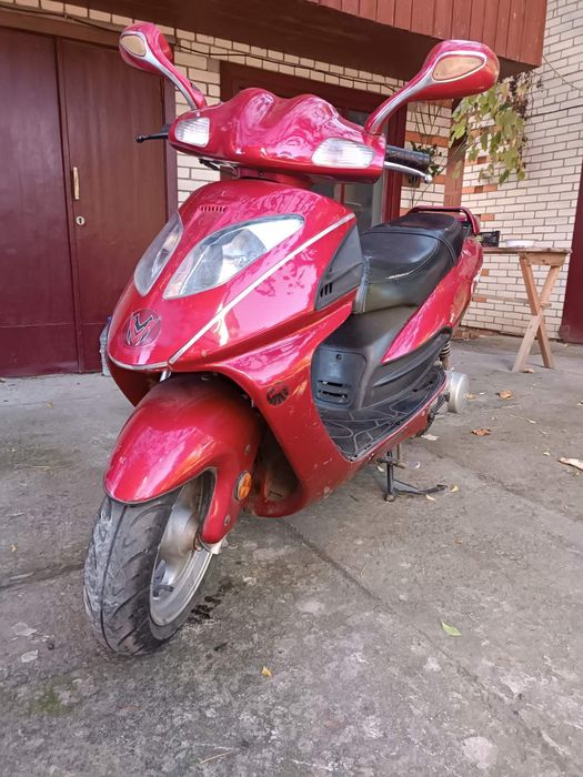 скутер.б/у на ходу.