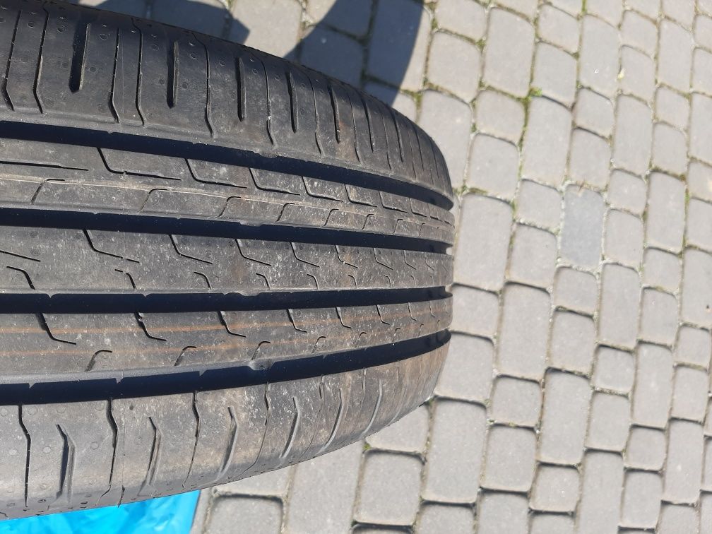 Opony letnie Continental 215/55/R17