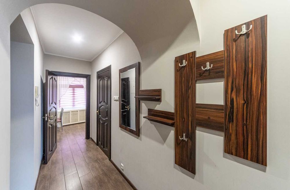 2х кімнатна квартира поруч з Палацом Україна