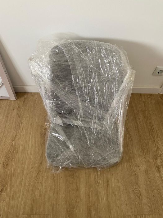 Cadeira estofada Rory do Ikea