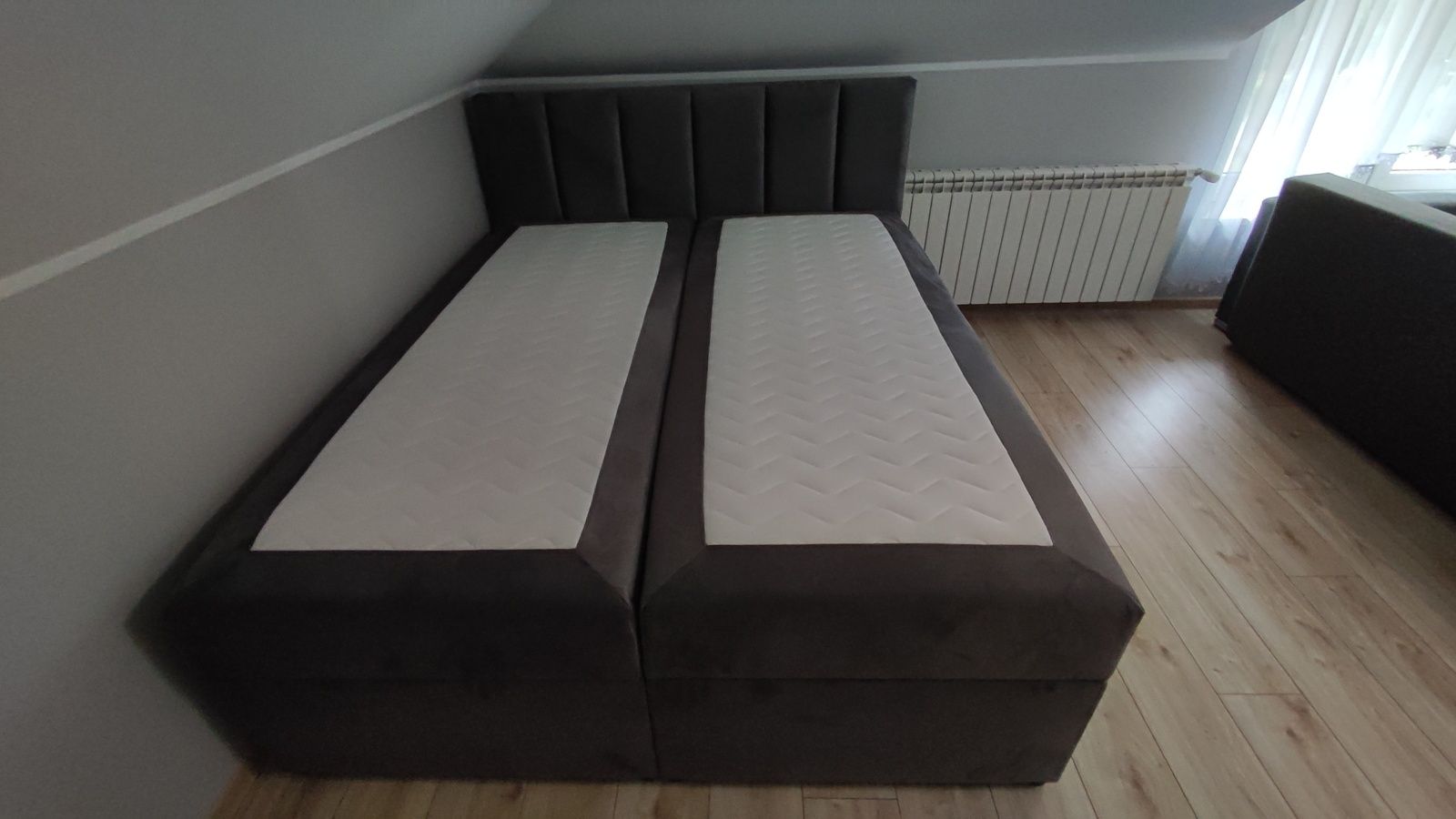 Łóżko Kontynentalne Glamour pikowane Caro z materacem sprężynowym