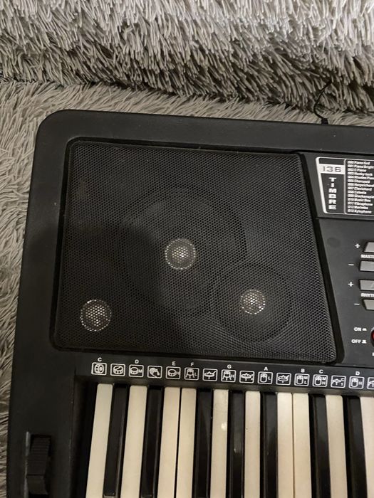 Синтизатор Bravis KB-930