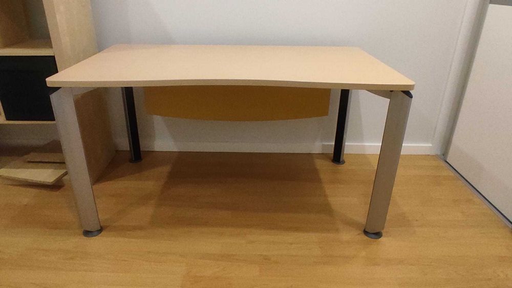 Secretaria de madeira