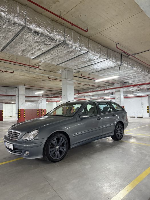 Продам Мерс С 203 2.2 автомат