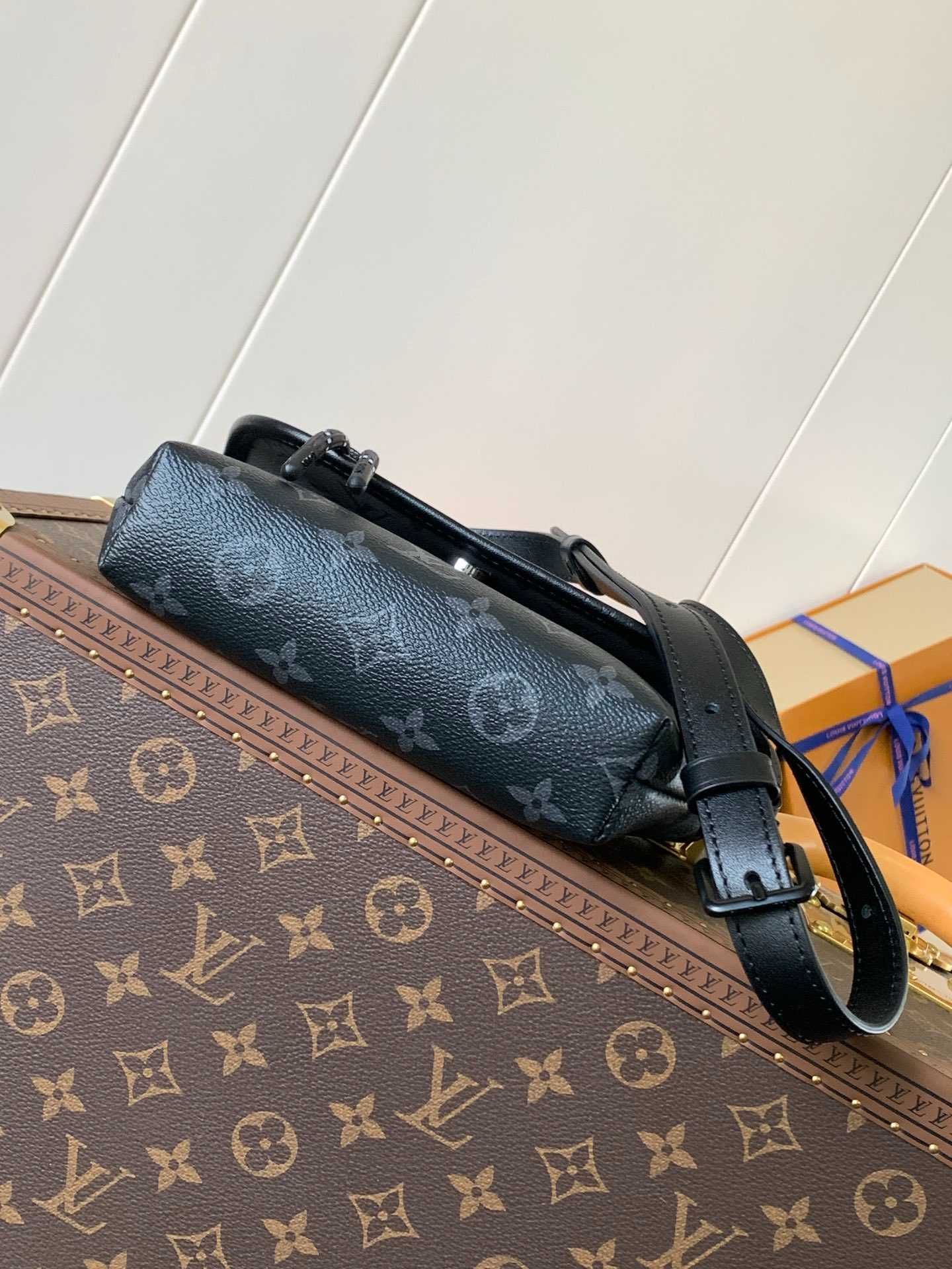 LV Pulse Mini torebka 16 x 5 x 22.5