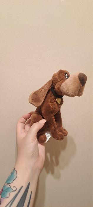 Trusty Bloodhound Zakochany Kundel Lady and the Tramp Disney pluszak