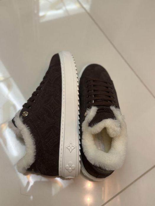Кеди Louis Vuitton з хутром  24,5 см в наявності  зимні теплі
